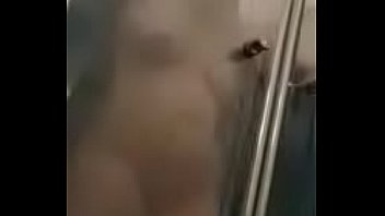 Hidden cam wife in the shower