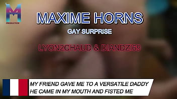 Tous les participants sont testés 14 jours max avant tournage on baise sans capote on se jouit dans la bouche et l