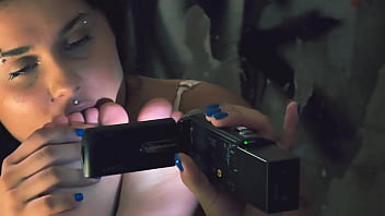 Paola's captive foot