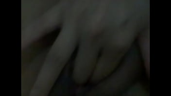 Três dedos na bucetinha