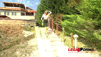 Loads of cum all over blonde milf amber jayne's pussy after outdoor fuck gp360