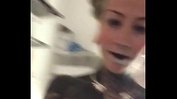 Sexy posing on the set what’s your go to pose for the camera #setlife #modelvibes #posingconfidence #inkedmode