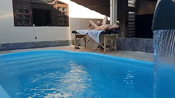 Massage in the pool the therapist couldn't hold back and made her cum in his mouth