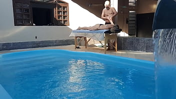 Massage in the pool the therapist couldn't hold back and made her cum in his mouth