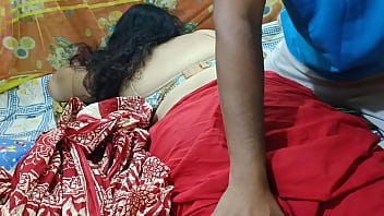 Unsatisfied housewife puneeta takes a relaxing message by lover