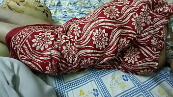 Unsatisfied housewife puneeta takes a relaxing message by lover