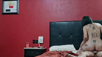 Show cuckold marido se dedica a reclutar singles y que follen a su mujer frente a el 2