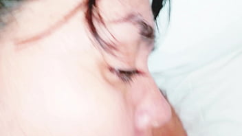 Fucked in close up with my stepmother screams with pleasure