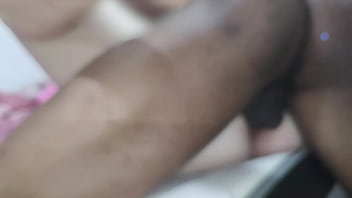 Pele a pele com hotwife do corno que ama ser fodida por um bbc amante