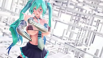 Miku keeps dancing for everyone