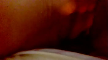 Safadinha se masturbando com o vibrador