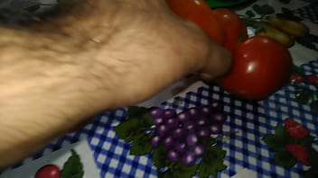 Dois tomates transando e gozando