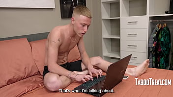 Step son's internet search history got step mom wet