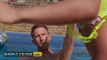 Gift copy and watch full caramella del x video