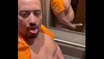 E aí encara ou vai correr como as francesas fazem alors tu encaisses ou tu vas t’enfuir comme le font les f