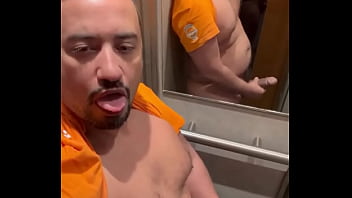 E aí encara ou vai correr como as francesas fazem alors tu encaisses ou tu vas t’enfuir comme le font les f