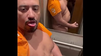 E aí encara ou vai correr como as francesas fazem alors tu encaisses ou tu vas t’enfuir comme le font les f