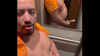 E aí encara ou vai correr como as francesas fazem alors tu encaisses ou tu vas t’enfuir comme le font les f