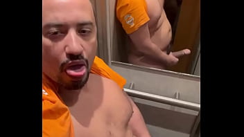 E aí encara ou vai correr como as francesas fazem alors tu encaisses ou tu vas t’enfuir comme le font les f