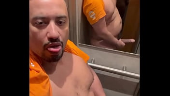 E aí encara ou vai correr como as francesas fazem alors tu encaisses ou tu vas t’enfuir comme le font les f