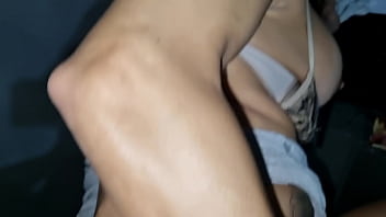 Chupei o pau de óculos para enchergar melhor o gozo na cara