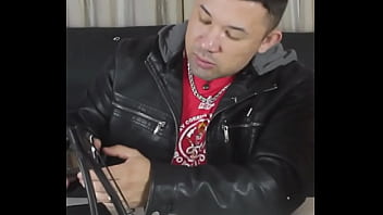 Putinha geme no meio da floresta levando rola sem parar em largados e gozados