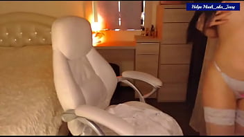 Sweet'n sexy brunette helga muah strip'ntease & more