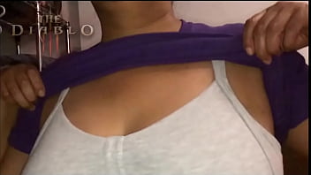 Tetas en camara lenta