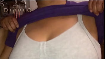 Tetas en camara lenta