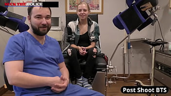 School Resource Officer Loves The Student Body Ava Siren thumbnail