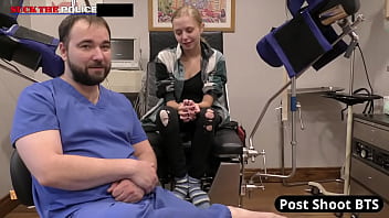 School Resource Officer Loves The Student Body Ava Siren thumbnail