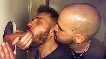 Sé Un Buen Chico Y Comparte Siempre La Comida thumbnail