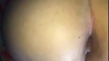 Gozando pelo cuzinho apertado na rola grossa do negão