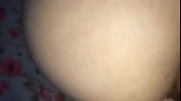 Gozando pelo cuzinho apertado na rola grossa do negão