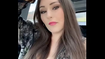 Happy saturday this kitty is gettin out