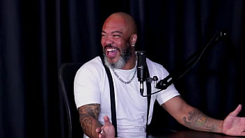 Safada faz uma dança sensual após falar que não faz sexo anal gosta das preliminares adora chupar transou em trilha e seus fetiches sweet karolzinha watch sheer red