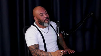 Safada faz uma dança sensual após falar que não faz sexo anal gosta das preliminares adora chupar transou em trilha e seus fetiches sweet karolzinha watch sheer red