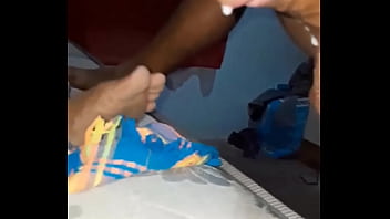 Gozando sem tocar só em ver minha esposa com outro