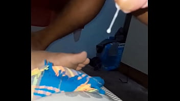 Gozando sem tocar só em ver minha esposa com outro