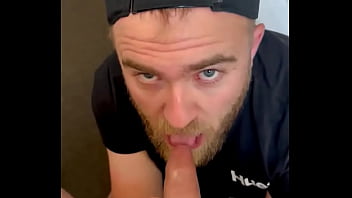 I love feeling a guys dick get harder and harder until they literally can’t take it anymore you can tell this guy was s