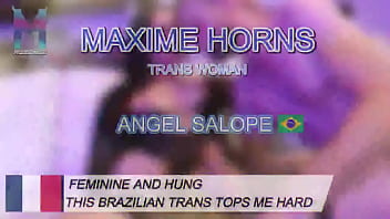 Elle est trans brésilienne féminine mais sa bite me détruit le cul sans pitié je l’ai sucée elle m’a