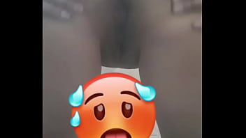 Catalina en la ducha