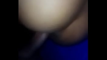 Vadiha sentando Vadiha sentando