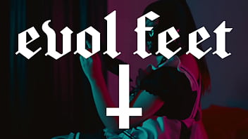 Be a good one and show my toes some love