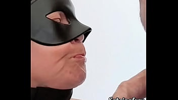 Colombiana sabrinafoxy mamada con garganta profunda atada de manos a mi jefe saco toda la leche y la trago