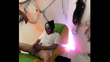 Follando ami prima en una fiesta no supo quien era el chico