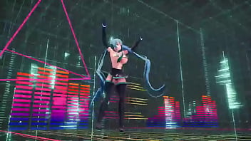 Miku keeps dancing for everyone