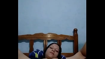 Do you want to come and help me cum watch my squirt