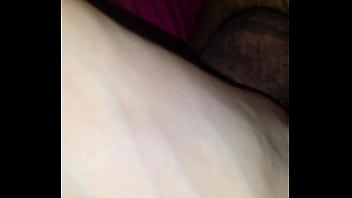 Footfetish cumshot on her toes s