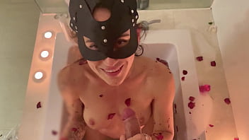 Romantic sex of tourists blowjob cum on face pissing on tits bath and fetish